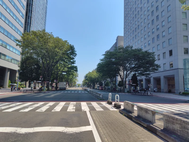 仙台駅から榴岡へ向かう道路