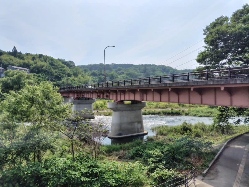 八幡・角五郎から川内方面へ渡る広瀬川の牛越橋